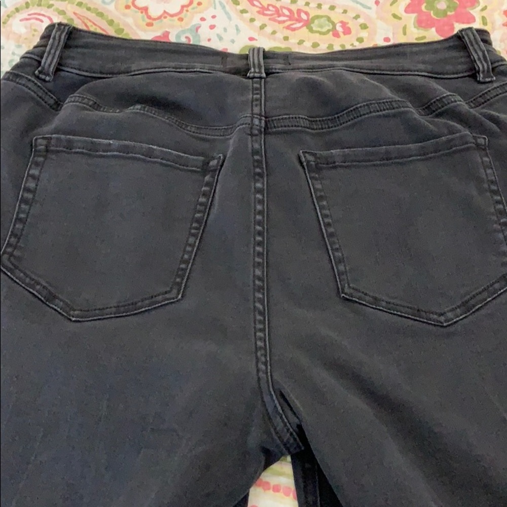 Jeans - Picture 5 of 5